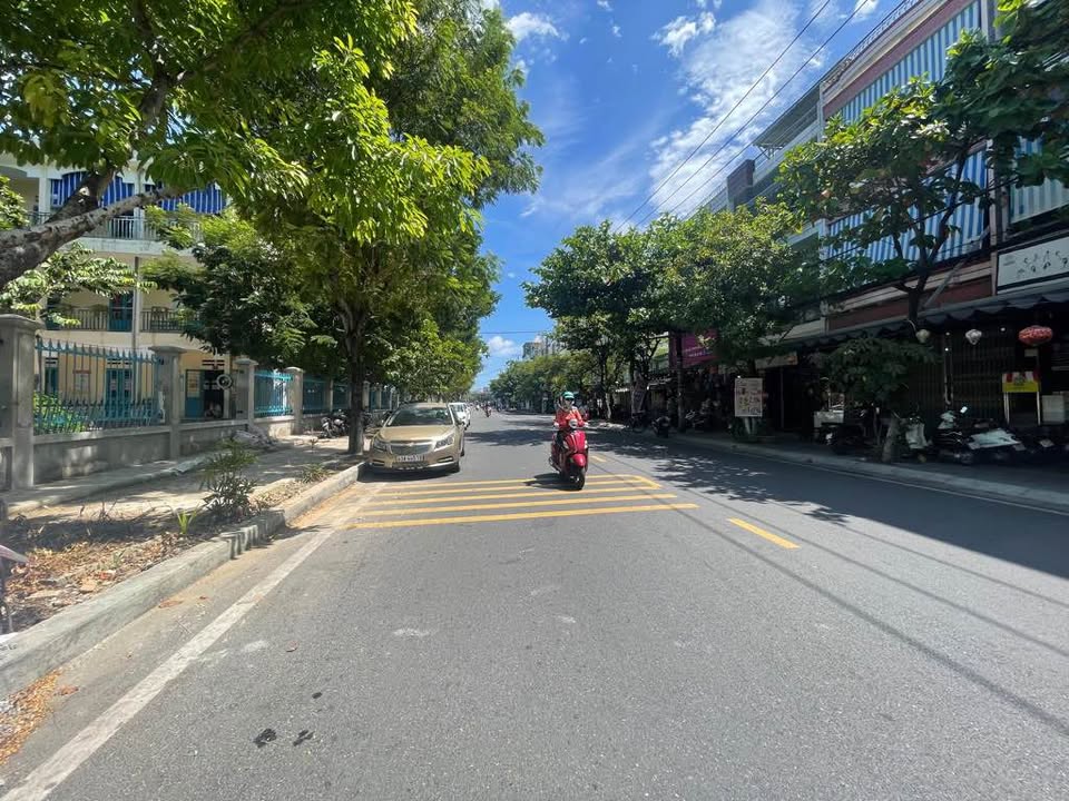 Đất nền Thanh Khê Đà Nẵng 100m² giá 10.8 tỷ - Sổ hồng chính chủ