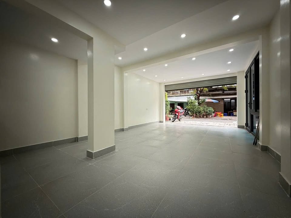 Căn hộ Tập thể T1 Quỳnh Mai 36m² giá 8.9 tỷ - Kinh doanh đỉnh cao, ô tô vào tận nhà!