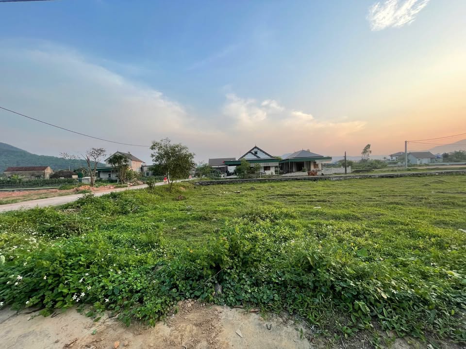 Đất đấu giá Nghi Yên 212m² giá 1.8 tỷ - Lô góc 2 mặt tiền cách bãi biển 500m!