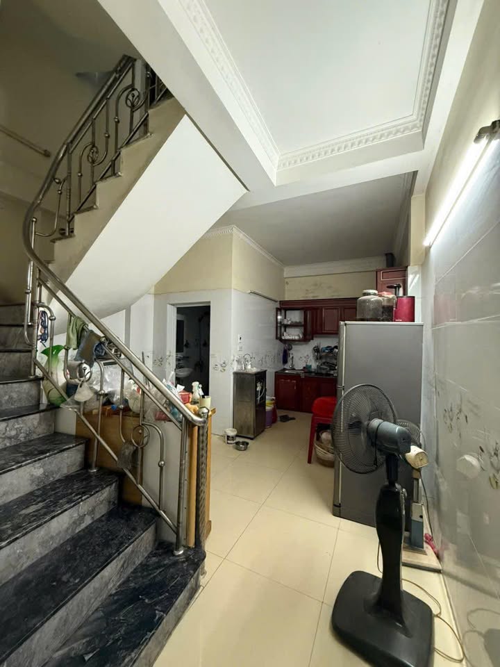 Bán đất tặng nhà 3 tầng mặt đường Miếu Hai Xã, Hải Phòng 83m² giá 10 tỷ - Cơ hội đầu tư tuyệt vời!