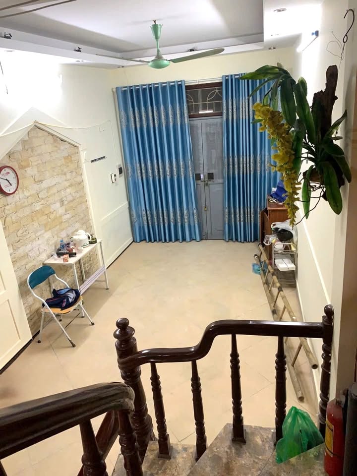 Nhà cho thuê 4 tầng ngõ 151 Nguyễn Đức Cảnh, Hoàng Mai 30m² - Nội thất đầy đủ, sạch đẹp!