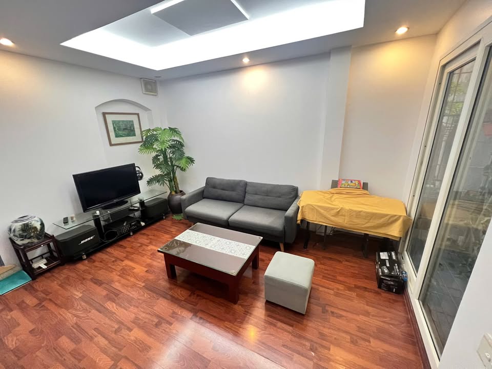 Nhà cho thuê tại Bạch Mai, Hai Bà Trưng 20m² giá 8 triệu - Thiết kế hiện đại, tiện nghi đầy đủ!