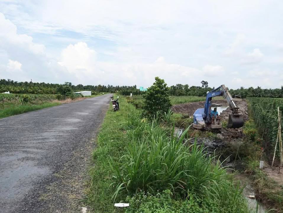 Đất nền mặt tiền tỉnh lộ 909, xã Ngãi Tứ, Vĩnh Long, 1000m² - Giá 1.3 tỷ, thương lượng ngay!