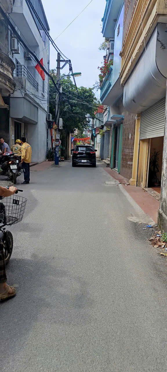 Đất nền Tây Mỗ 35m² giá 5 tỷ - Tặng nhà cấp 4 ngay!