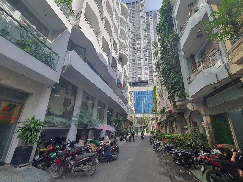 Nhà phố Quận 10 91.2m² giá 29.5 tỷ - Thiết kế cao cấp, vào ở ngay!