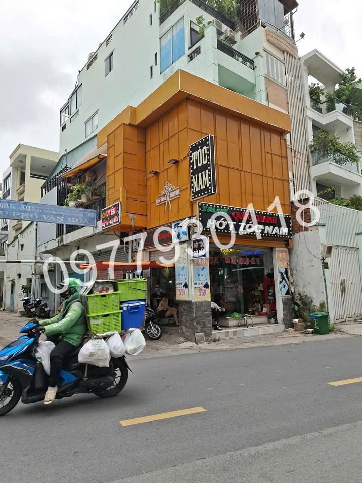 Nhà phố 2 mặt tiền Thích Quảng Đức, Phú Nhuận, 64m² giá 13.5 tỷ - Đầu tư sinh lời ngay!
