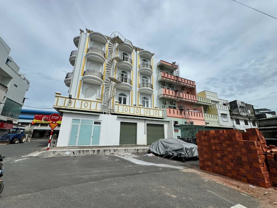 Đất nền lô góc 200m² tại chợ Phước Hải - Giá chỉ 1x tỷ, vị trí nghỉ dưỡng tuyệt đẹp!