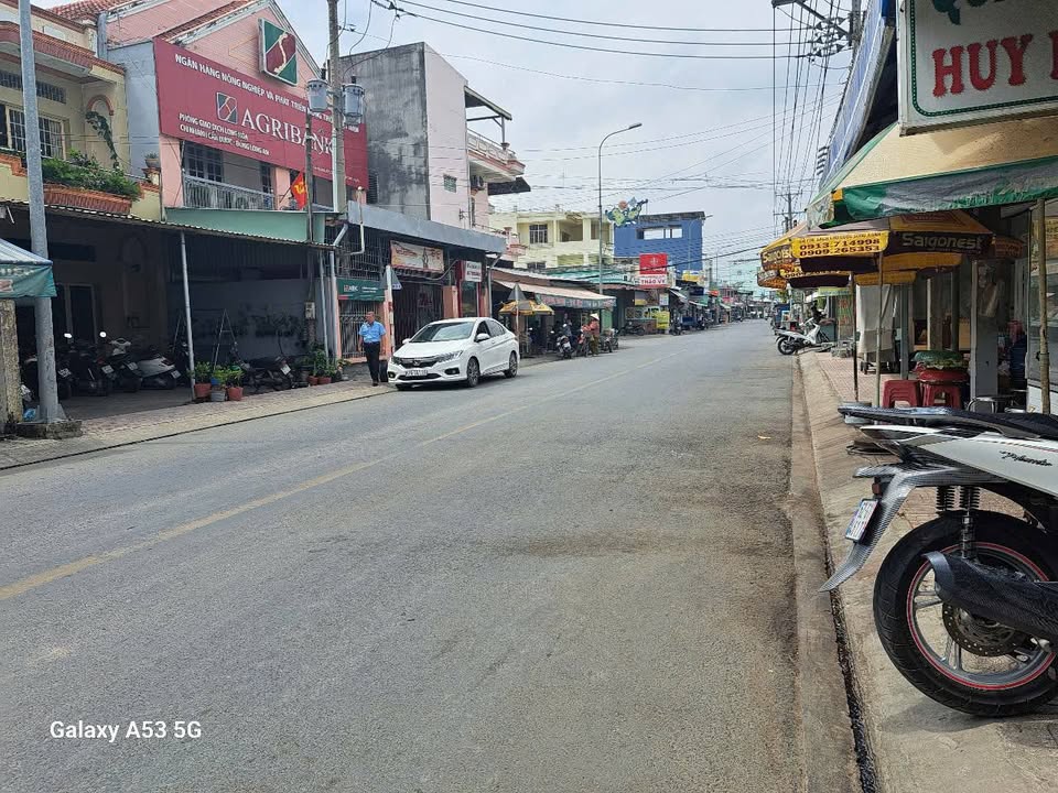 Nhà mặt tiền Đường Huyện 19, xã Long Hòa, Cần Đước, 97m² - Kinh doanh thuận lợi!