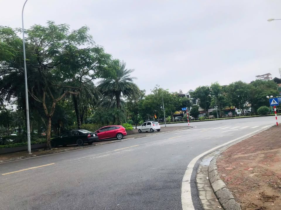 Đất nền Giang Biên 72m² giá 200 triệu - Pháp lý rõ ràng, đầu tư sinh lời!