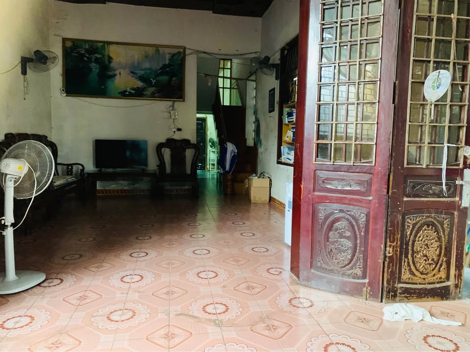 Nhà 2 tầng Bến Thủy Vinh 138m² giá 5.86 tỷ - Cơ hội đầu tư tốt!