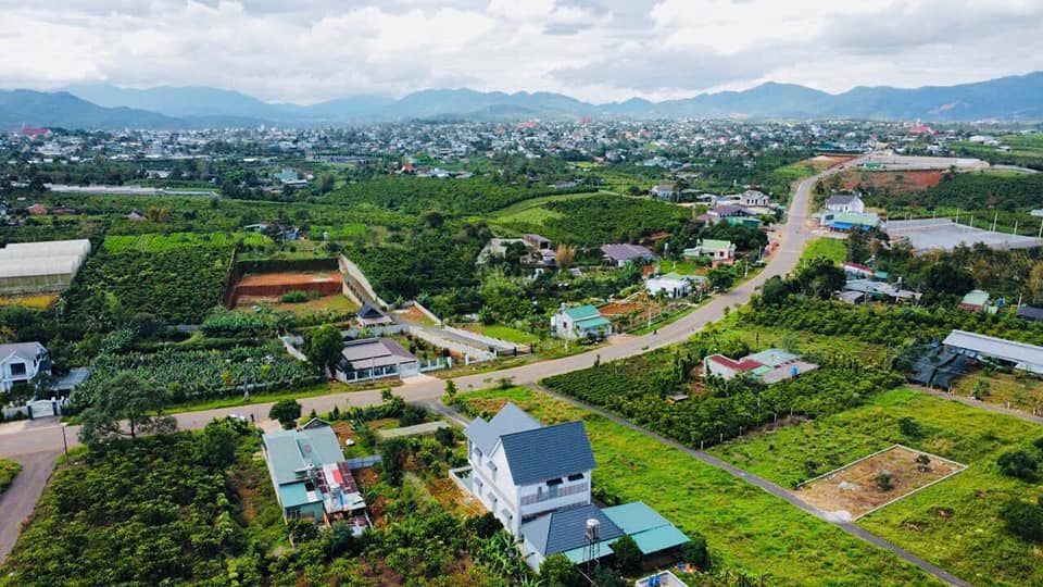 Bán gấp FrontHouse mặt tiền Phan Đình Phùng, Bảo Lộc 350m² - Có sổ hồng chính chủ!