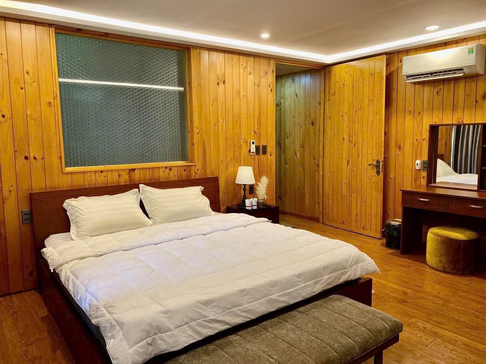 Villa sân vườn đường Trường Chinh, Lộc Tân, Bảo Lâm 676m² giá 6 tỷ - View đồi thông thơ mộng!