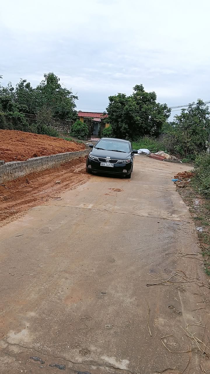 Đất thổ cư Lục Nam 300m² giá 1 tỷ - Địa điểm vàng cho đầu tư!