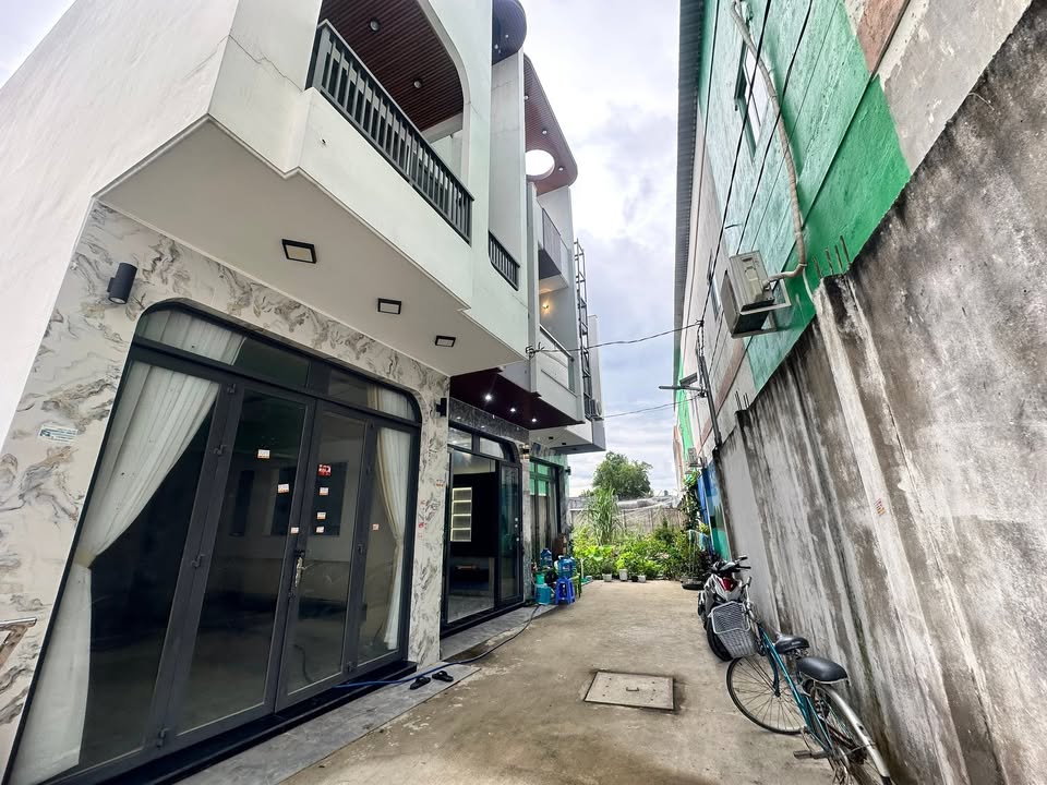 Nhà bán gấp tại Tân Kim, Cần Giuộc, 88m², giá 2.55 tỷ - Sổ hồng riêng, thương lượng ngay!