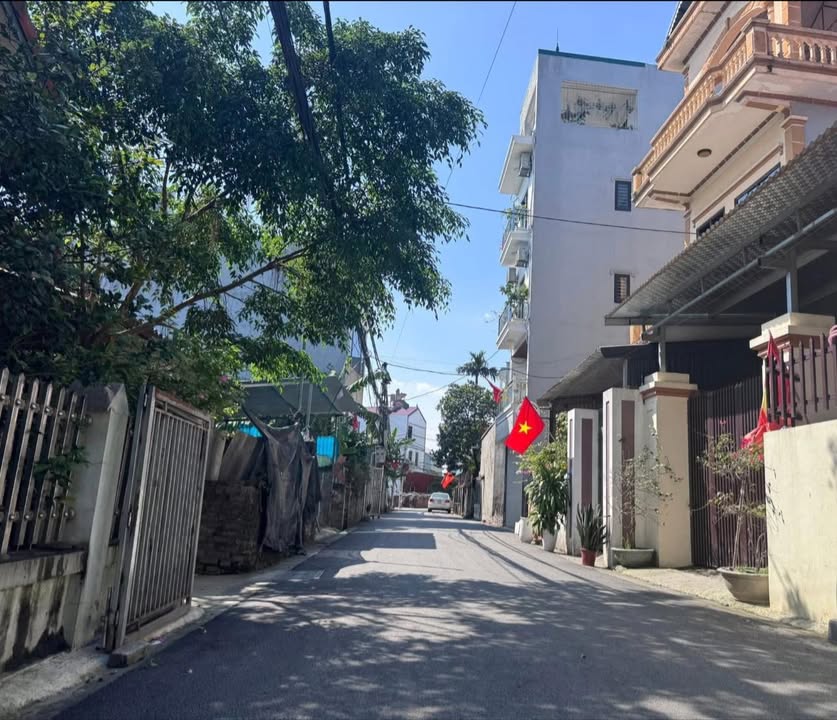 Nhà 2 tầng Vĩnh Ngọc, Đông Anh 60m² giá 6.5 tỷ - Tiện ích ngập tràn, gần cầu Nhật Tân!