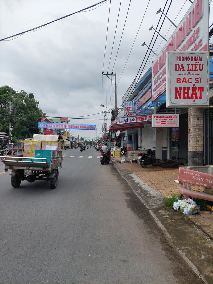 Nhà mặt tiền Trương Công Định, 54.45m² giá 4.3 tỷ - Gác lửng tiện nghi!