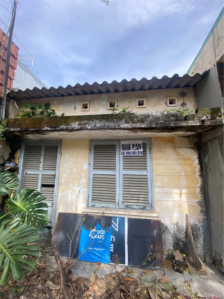 Nhà phố 186 Đường 10, Phước Bình, Q9 - 116.8m² giá 9 tỷ - Vị trí đắc địa, tiện ích đầy đủ!