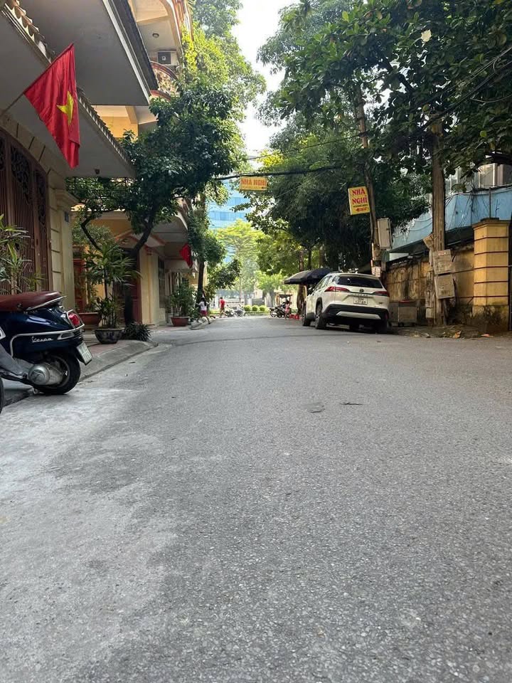 Nhà cho thuê 6 ngõ 125 Trung Kính, Cầu Giấy 60m² - Phù hợp mọi loại hình kinh doanh!