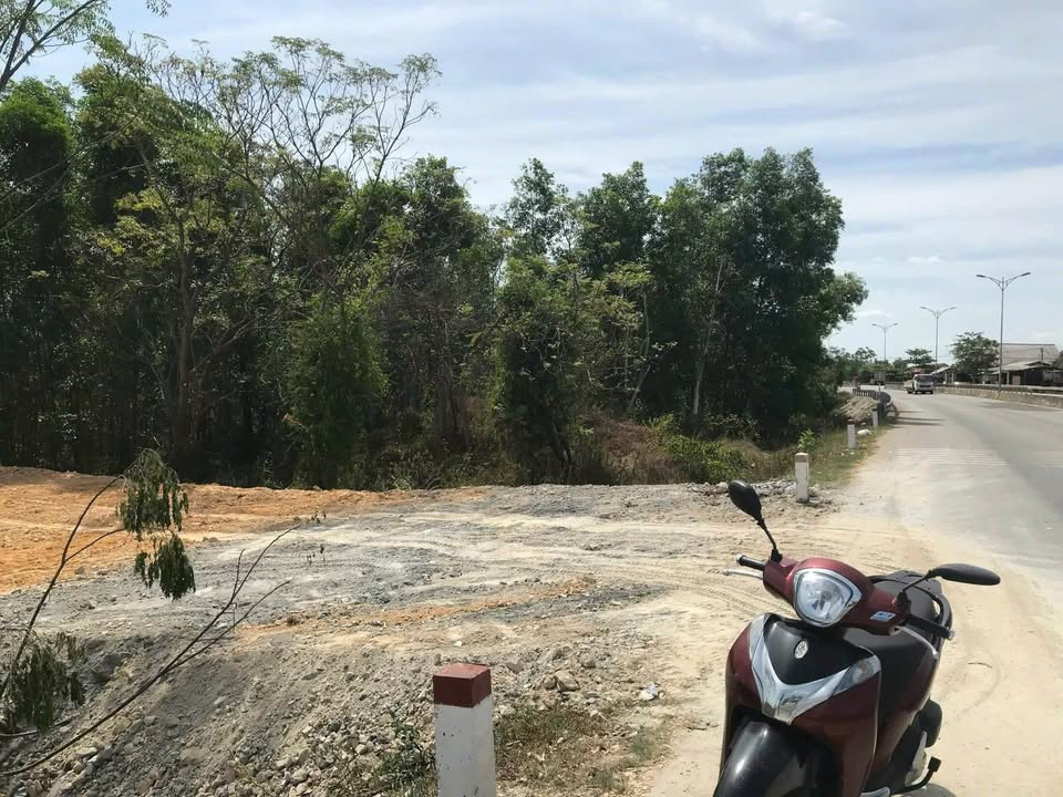 Đất mặt tiền Quốc lộ 1A Phong Điền 218m² giá 1.96 tỷ - Cơ hội đầu tư hấp dẫn!