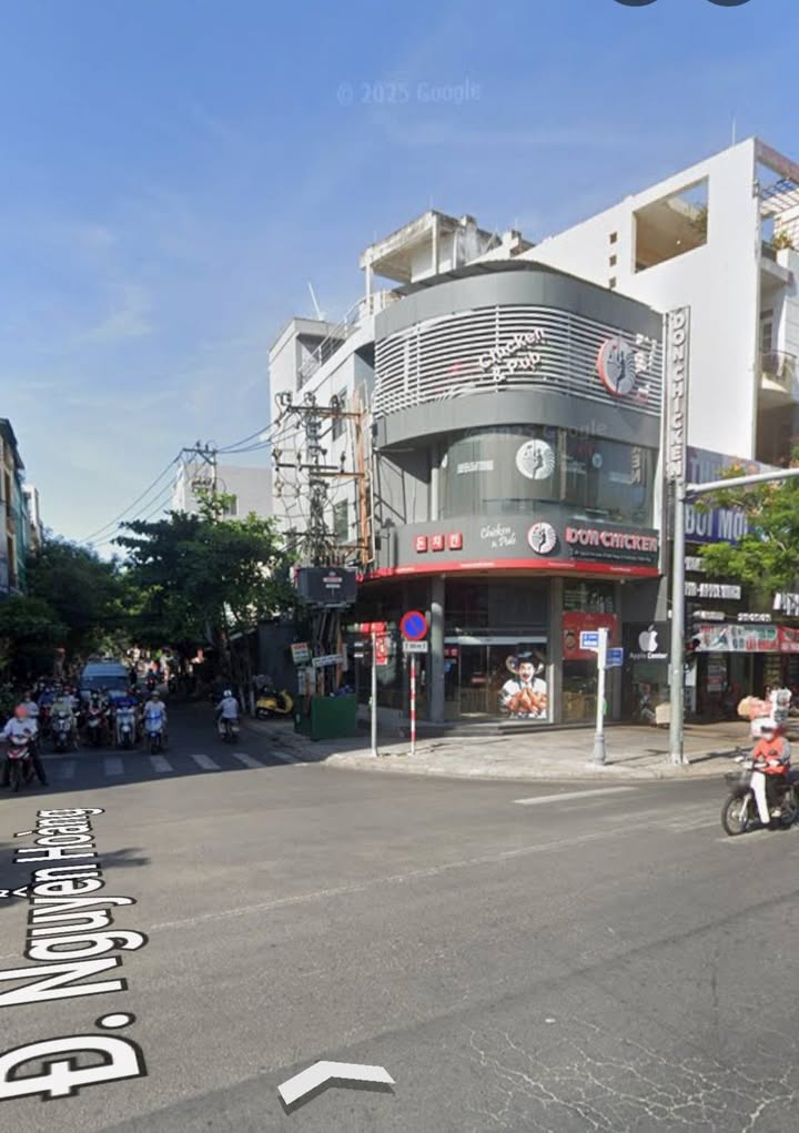 FrontHouse mặt tiền Nguyễn Hoàng, Hải Châu 63m² giá 9 tỷ - Kinh doanh đắc địa!