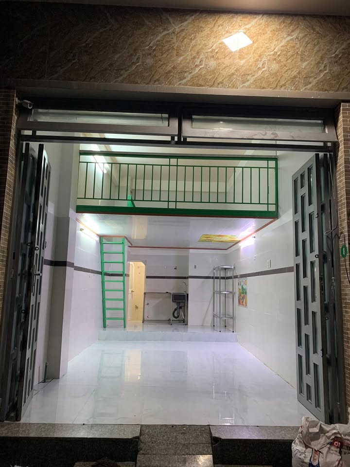 Cho thuê phòng trọ 46m² tại Khuông Việt, Tân Phú - Giá chỉ 6.5 triệu/tháng!