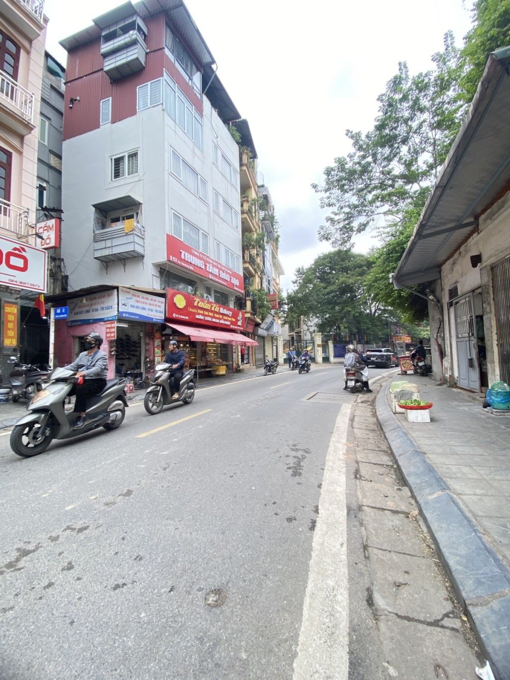 Bán nhà mặt phố Tạ Quang Bửu, Hai Bà Trưng 68m² giá 59.9 tỷ - Đầu tư sinh lời ngay!