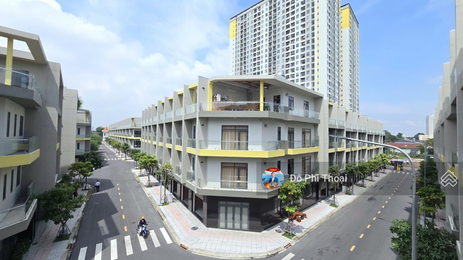 Shophouse Bcons Uni Valley 60m² giá 7.4 tỷ - Đầu tư thông minh ngay trung tâm Dĩ An!