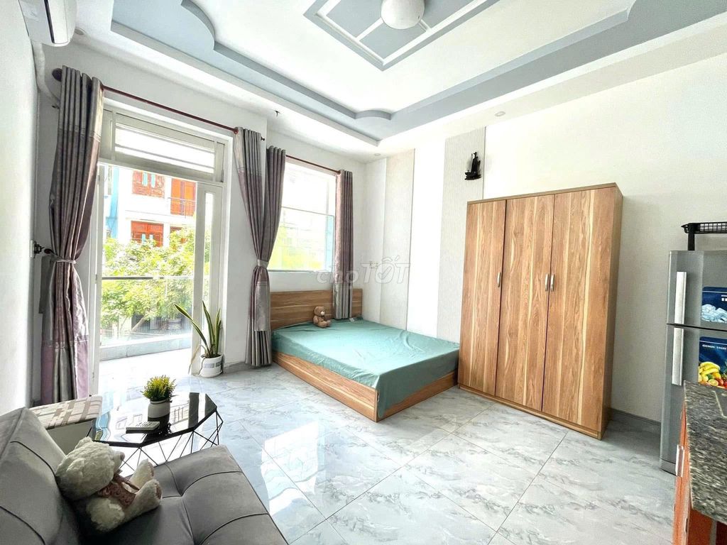 Phòng Ban Công 28m² Tân Bình giá 4.8 triệu - An ninh và tiện nghi đầy đủ!