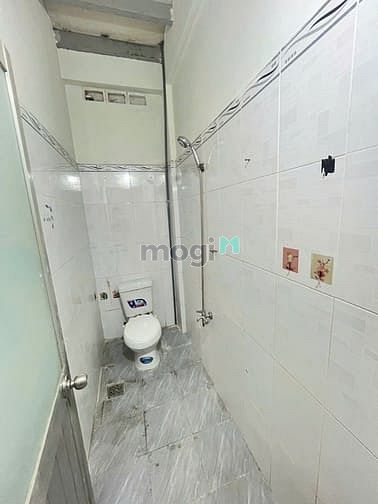 Nhà cho thuê Thạnh Lộc 13, Quận 12, 80m² giá 4,5 triệu - Không gian mới mẻ, sạch sẽ!