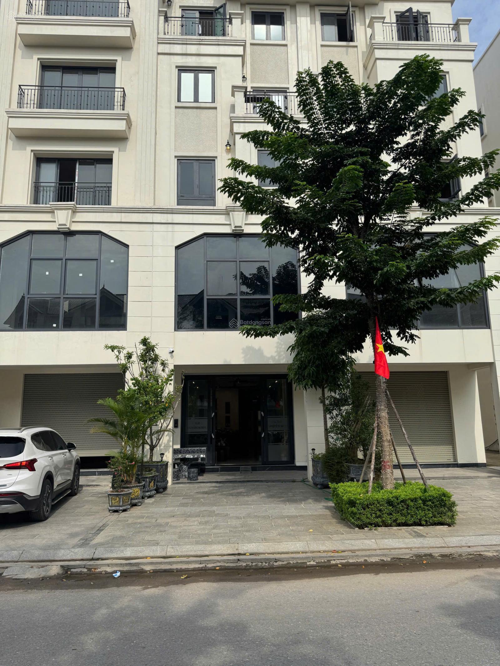 Cho thuê sàn văn phòng tầng 3 tại Kim Chung Di Trạch, 80m² giá 8 triệu - Vị trí đắc địa, thiết kế thông minh!