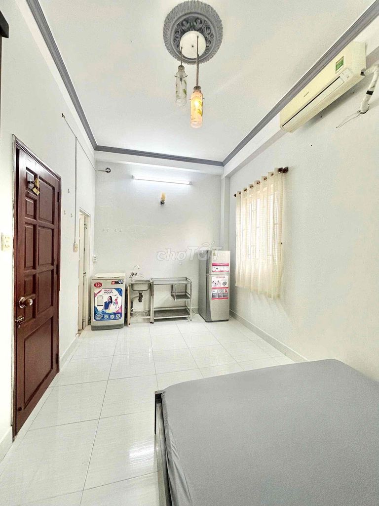 Studio 20m² tại Huỳnh Văn Bánh Phú Nhuận chỉ 4.5 triệu - Giờ giấc tự do, nuôi pet thoải mái!