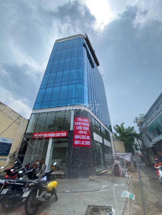 Nhà Chính Chủ Mặt Tiền Đường Trần Quốc Hoàn Quận Tân Bình 120m² giá 50 triệu - Khu vực sầm uất, tiện ích đầy đủ!