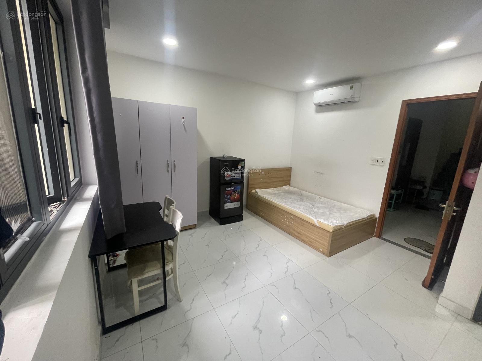 Chính chủ cho thuê studio 20m² tại Trần Bình Trọng, Bình Thạnh - Full nội thất, thang máy tiện nghi!