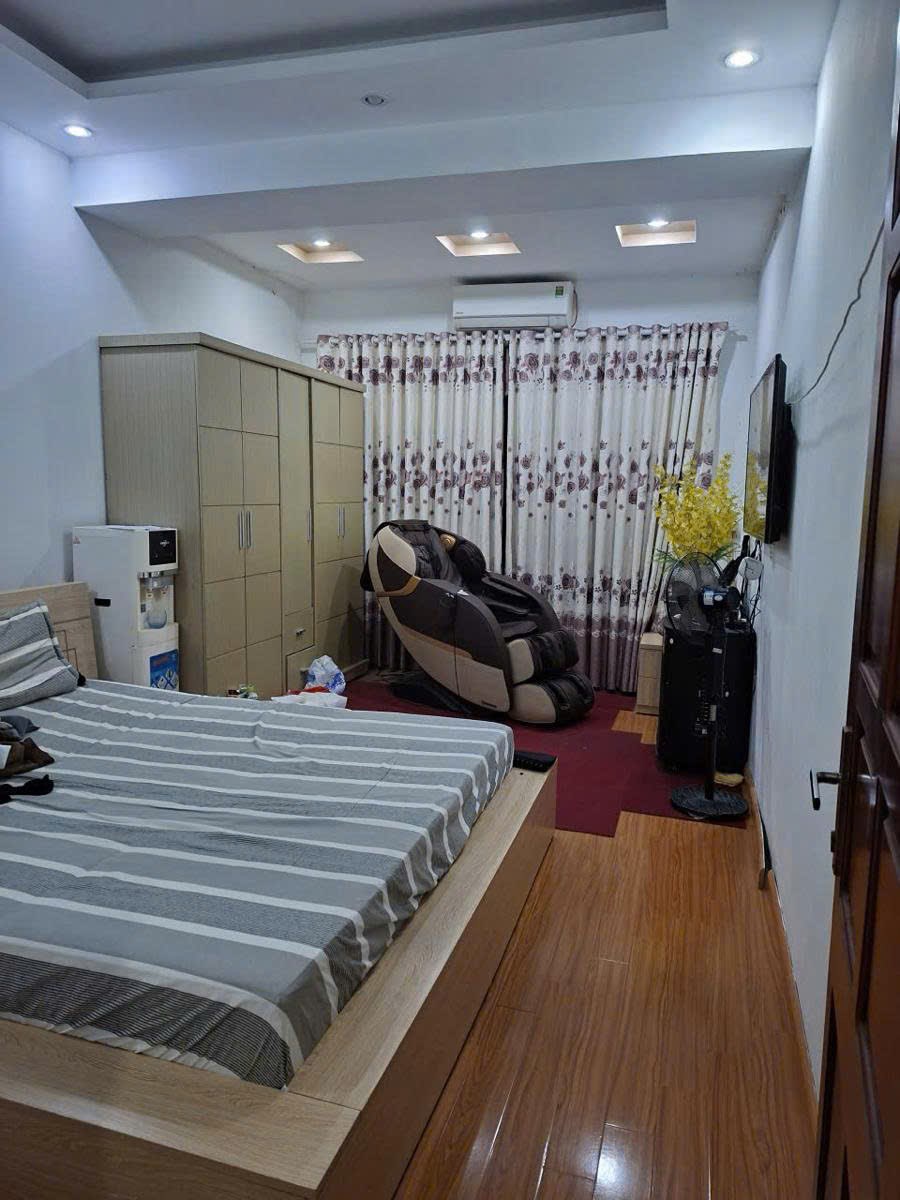 Bán nhà Phạm Tuấn Tài 49m² giá 22.5 tỷ - Kinh doanh sầm uất, ô tô tránh