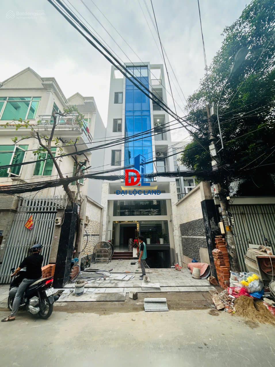 Cho thuê tòa nhà mới hoàn thiện 700m² đường Cộng Hòa - Giá chỉ 80 triệu/tháng!