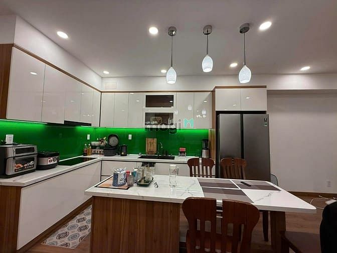 Căn hộ Oriental Plaza Tân Phú 85m² giá 4.65 tỷ - Bán gấp chính chủ!