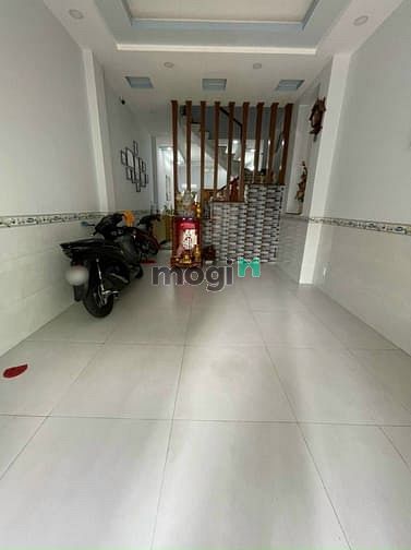 Nhà đẹp KDC Bình Phú quận 6 48m² giá 8.5 tỷ - Đối diện hoa viên thoáng mát!