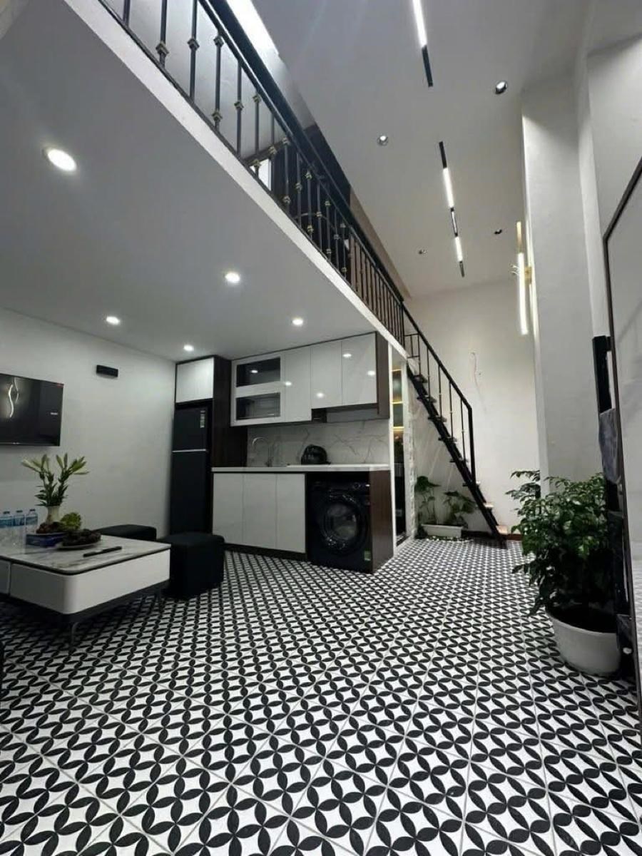 Căn hộ Đội Cấn 50m² giá 4 tỷ - Full nội thất, sẵn sàng ở hoặc kinh doanh!