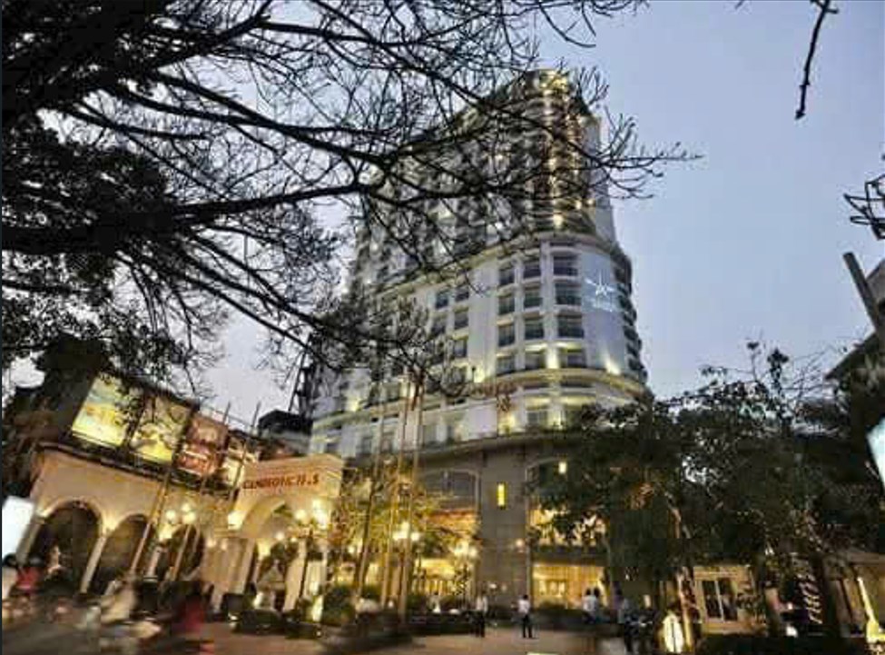 Khách sạn 4 sao mặt phố Đội Cấn 2250m² giá 1050 tỷ - Đầu tư sinh lời hấp dẫn!