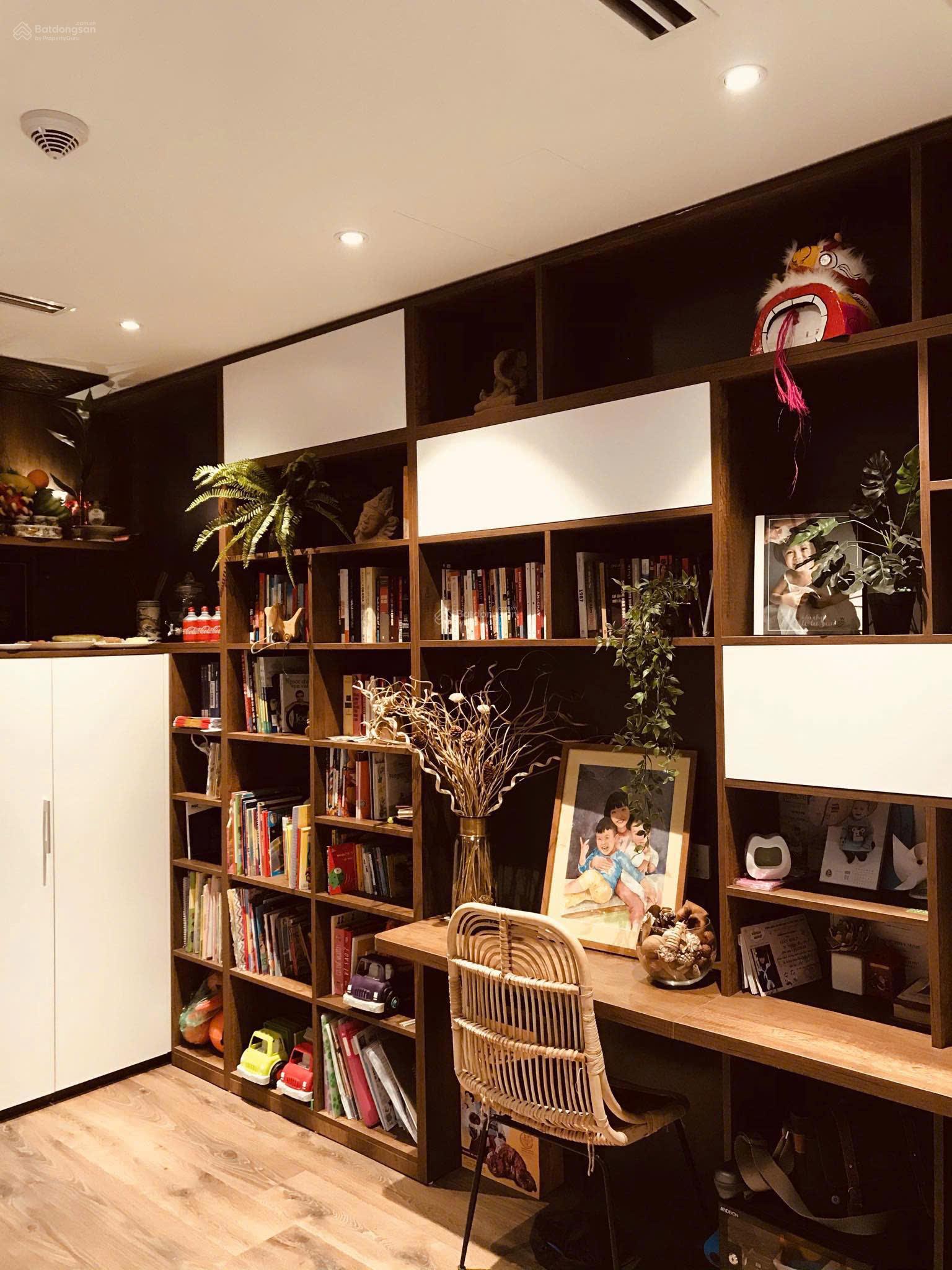 Căn hộ Kosmo Tây Hồ 102m² giá 28 triệu - View Hồ Tây và Sông Hồng cực đẹp!