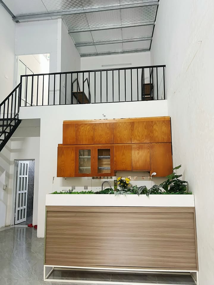 Nhà cho thuê tại Lĩnh Nam, 40m² giá 6.5 triệu - Nhà mới, đầy đủ tiện nghi!