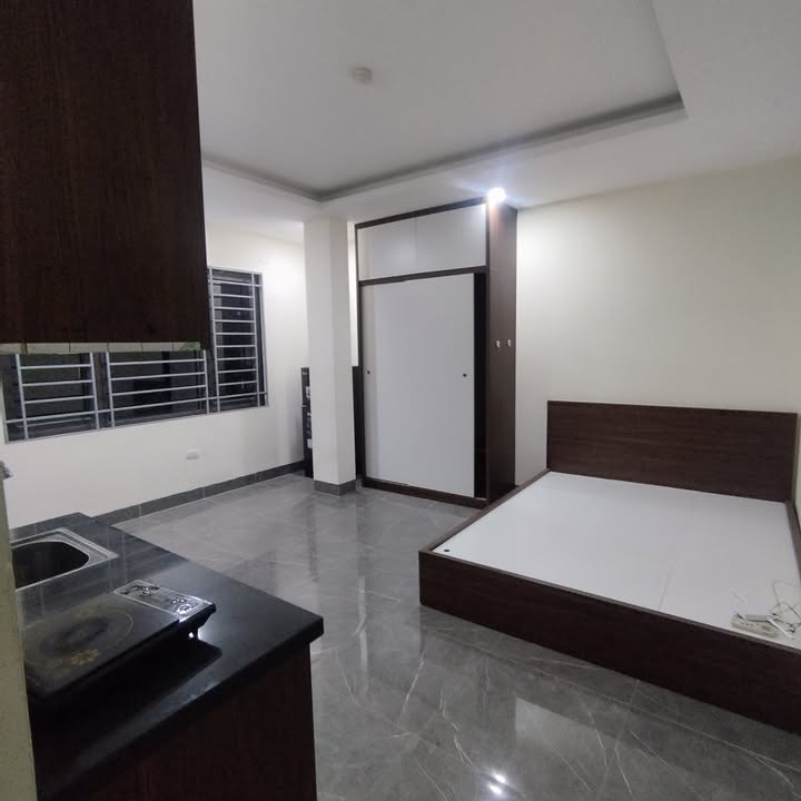 Studio CCMN Lĩnh Nam 28m² giá 3,8 triệu - Full đồ, thoáng sáng tự nhiên!