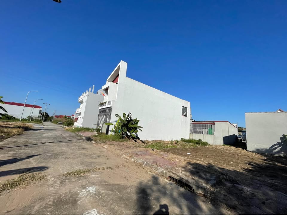 Đất nền Hòa Phong - Mỹ Hào 100m² giá 2.6 tỷ - Vị trí đẹp, đầu tư sinh lời!