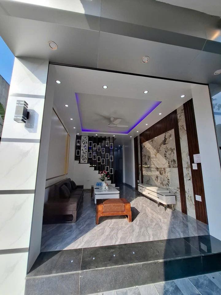 Nhà 5 tầng Tân Lập - Đan Phượng 40m² giá 3 tỷ - Ô tô vào tận nhà!