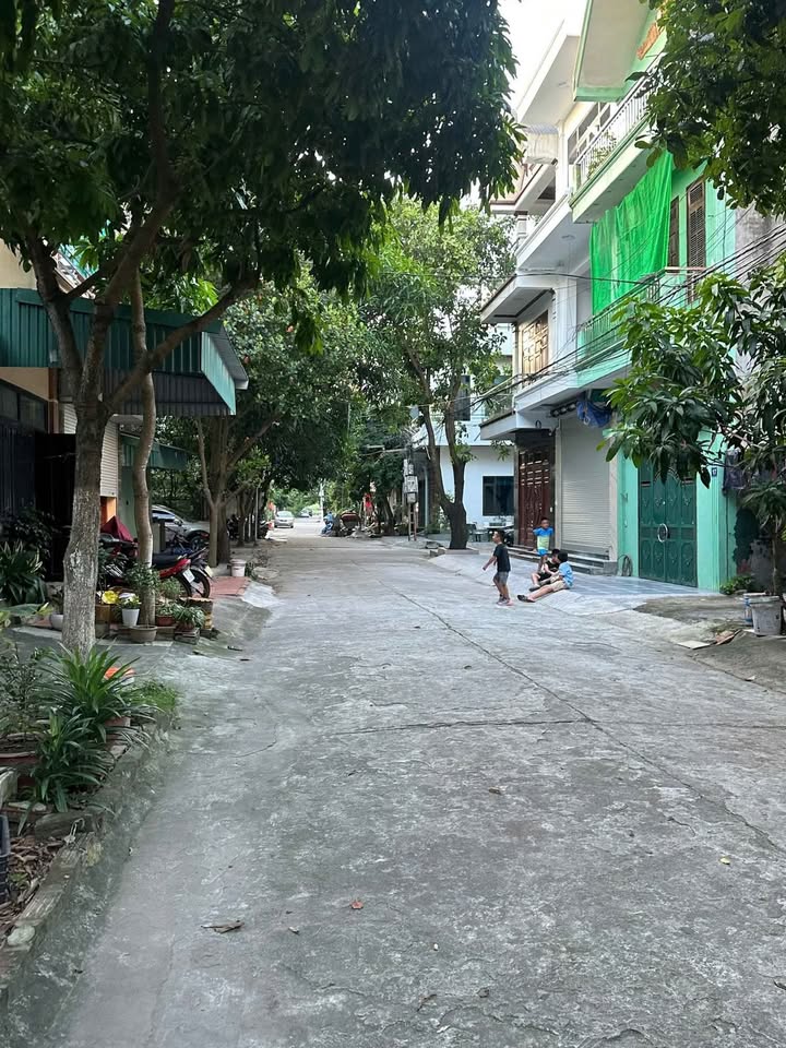 Đất nền phố Đông Xuân Bích Đào 67m² giá 3.7 tỷ - Sổ đỏ chính chủ!