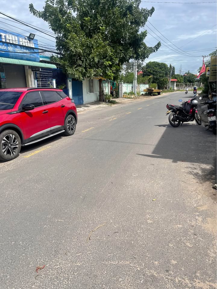 Nhà vườn hiện đại tại Phạm Thị Ngư, Phan Thiết 200m² giá chỉ 2.15 tỷ - Cơ hội đầu tư hấp dẫn!