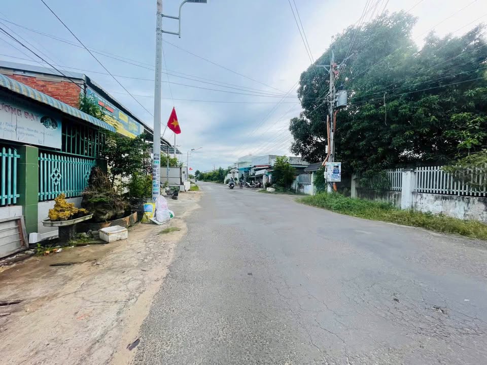 Nhà mặt tiền đường Kim Ngọc 200m² giá 3.2 tỷ - Kinh doanh sầm uất!