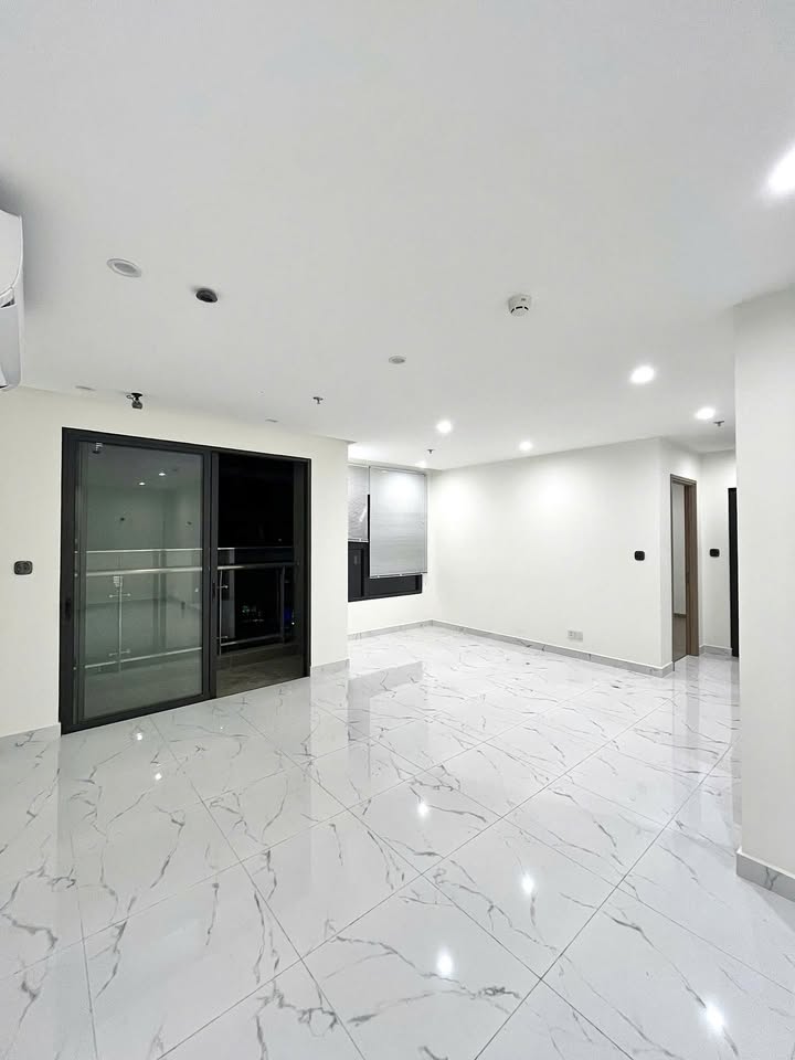 Căn hộ The Oasis Vinhomes Grand Park quận 9 69m² giá 4.2 tỷ - View thoáng, sổ hồng chính chủ!