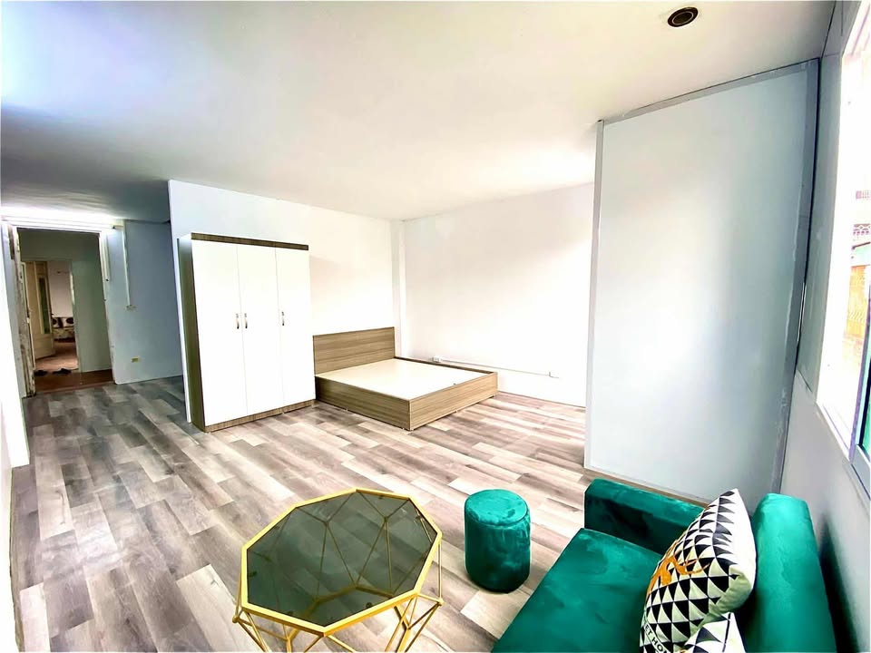 Chính chủ cho thuê phòng 1 ngủ 210 Hoàng Quốc Việt 30m² - Giá chỉ 4.2 triệu/tháng!