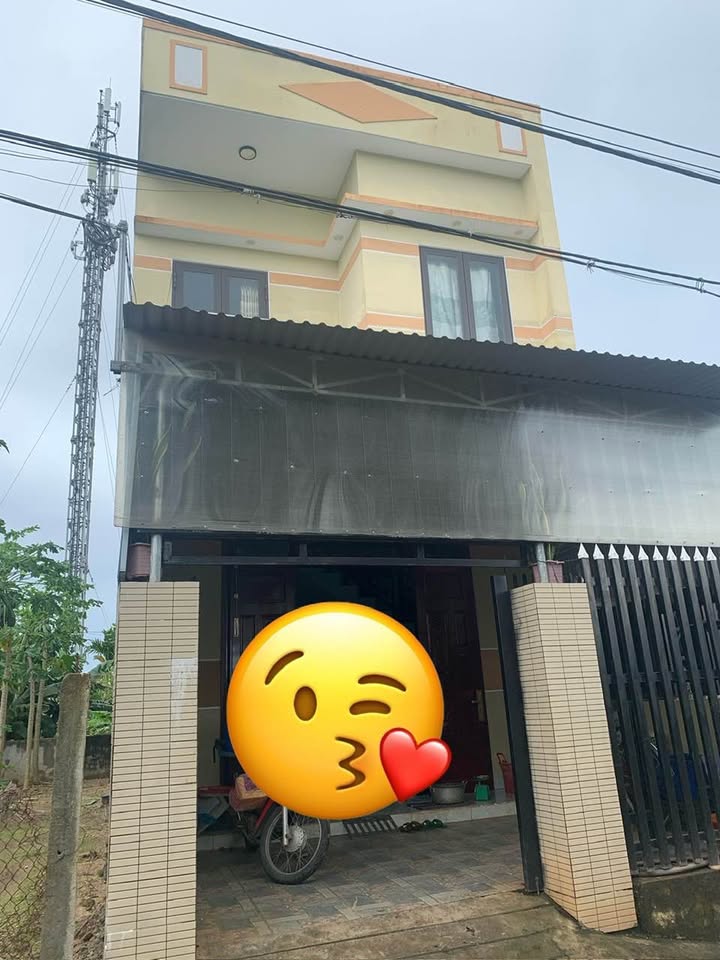 Nhà bán Nghĩa Dũng Quảng Ngãi 104m² giá chỉ 1.3 tỷ - Hướng Tây thoáng mát!